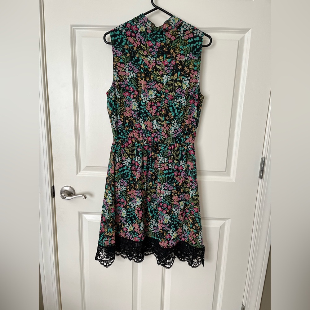 New York & Company print dress. Size M. - Picture 5 of 5